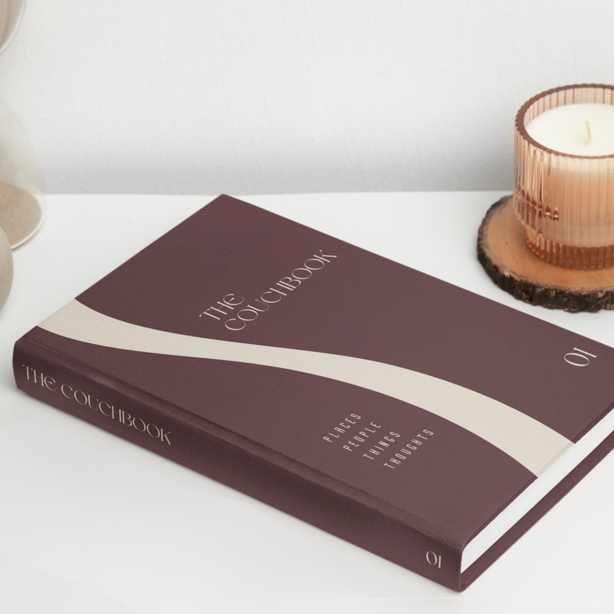 THE COUCHBOOK 01 als dekoratives Coffee Table Book im modernen Wohnambiente