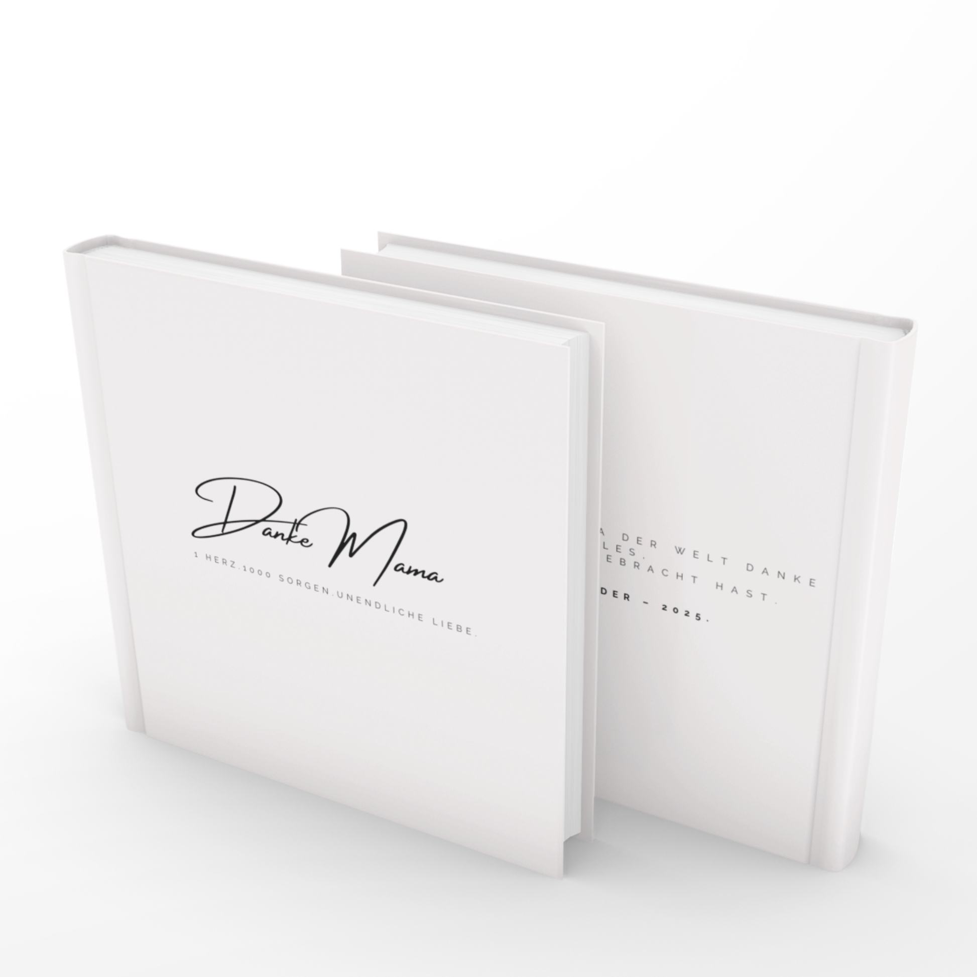 Rückseite des pastellrosa Hardcover-Buchs „Danke, Mama“ mit Hinweis auf optionale Personalisierung für eine Widmung oder persönliche Nachricht; quadratisches Format, individuell gestaltbar.