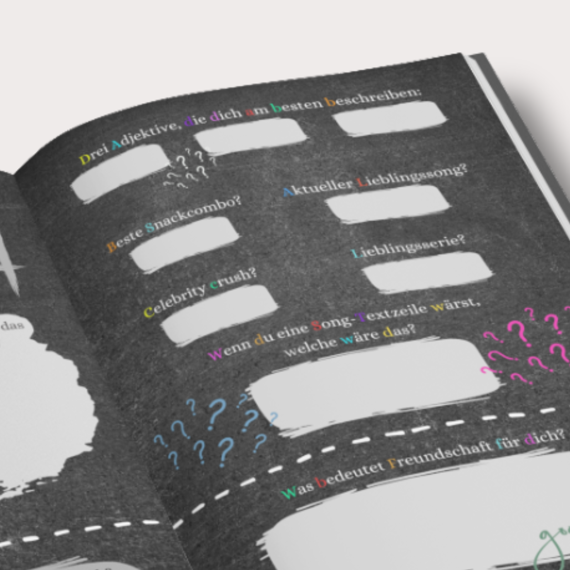 Freundebuch Jugendliche Innenseite mit Fragen zum Ausfüllen und Ankreuzen