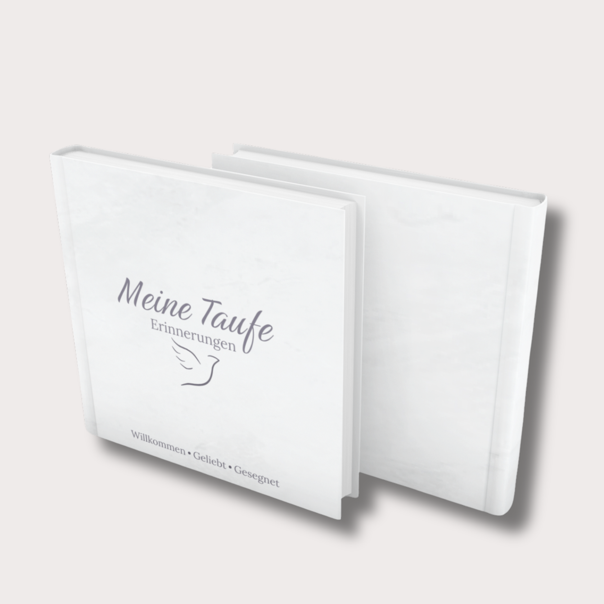 Personalisiertes Tauf-Erinnerungsalbum im quadratischen Format 21x21 cm als Geschenkidee für Paten und Eltern.

