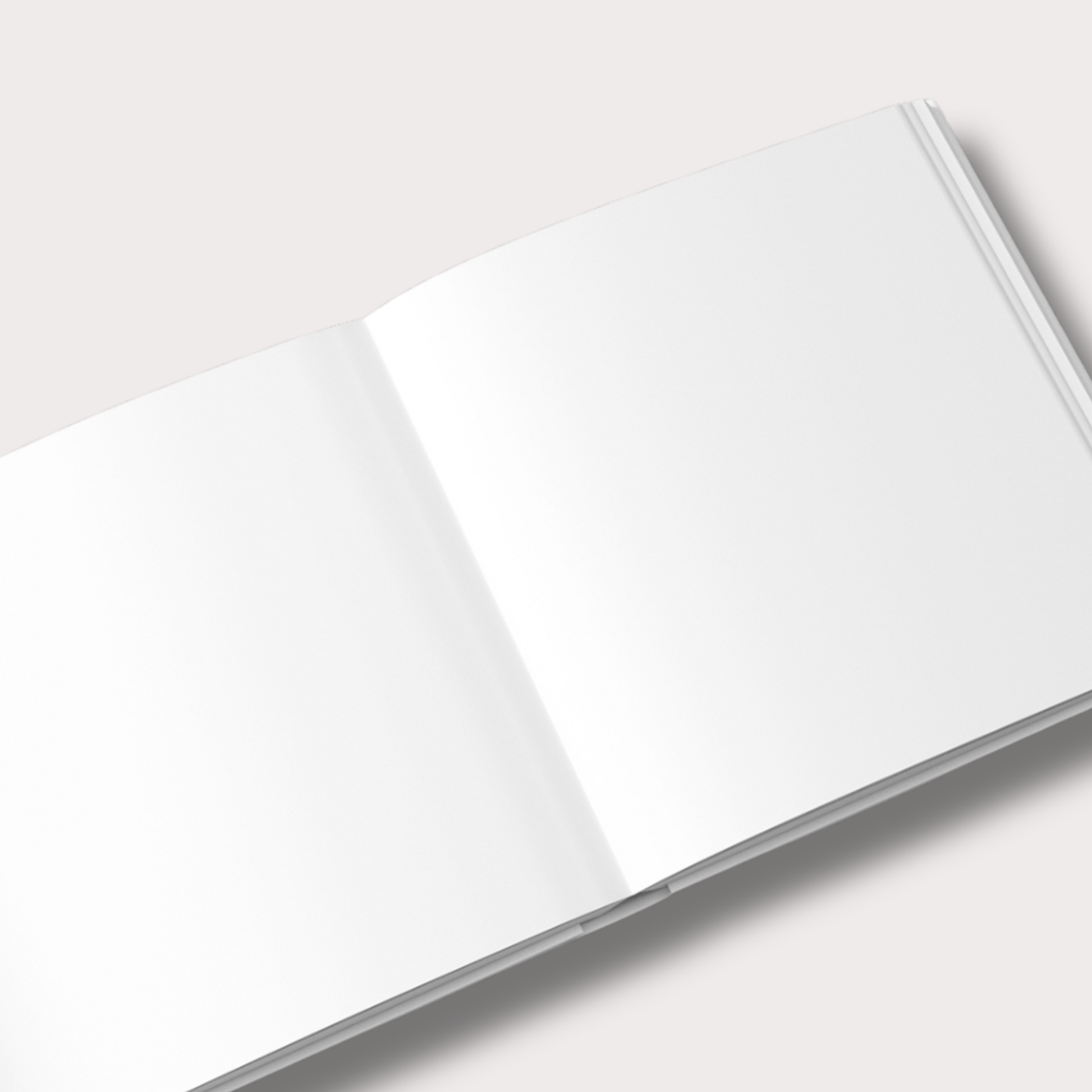 Hochwertige Blanco-Innenseiten aus 170 g Recyclingpapier im Erinnerungsbuch Letters to the Bride – ideal für Briefe, Zeichnungen & persönliche Botschaften.