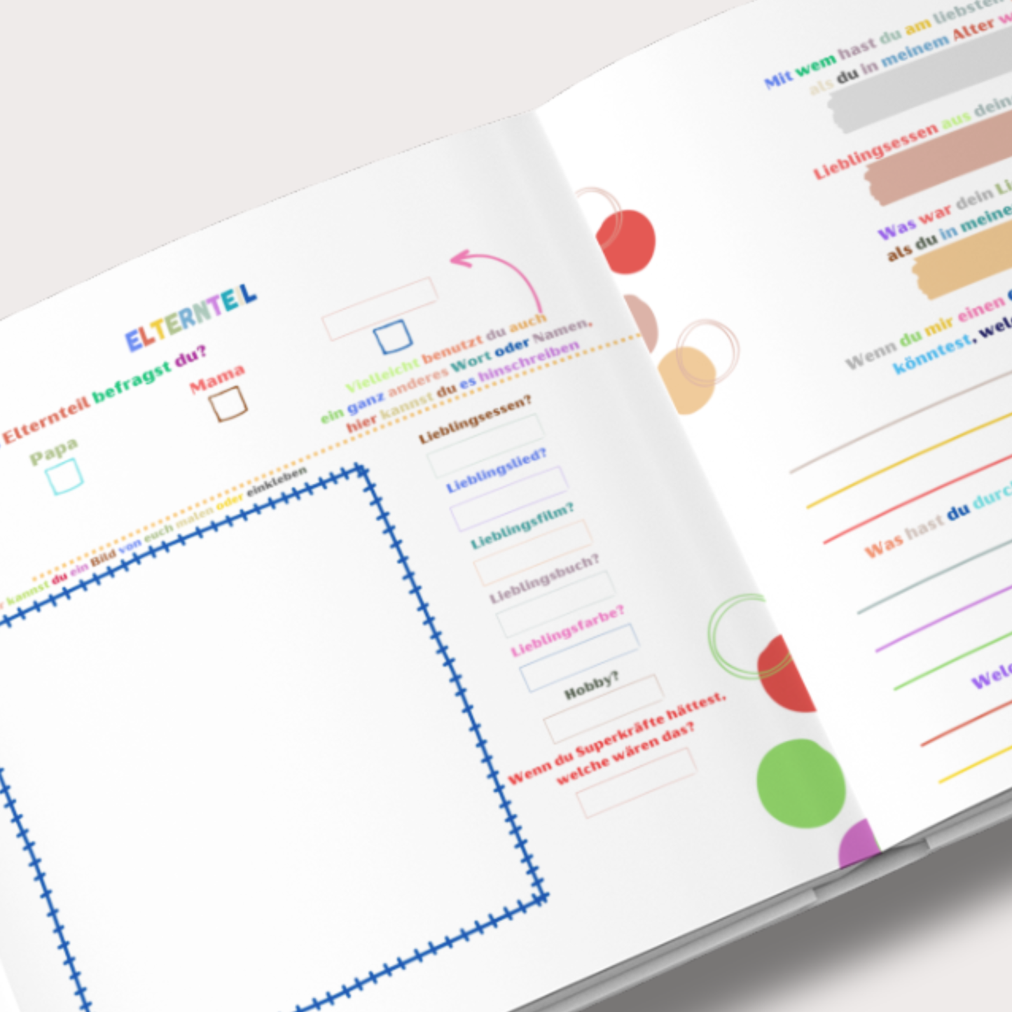 Familienbuch für Kinder mit offenen Seiten für Elternteile und wichtige Bezugspersonen