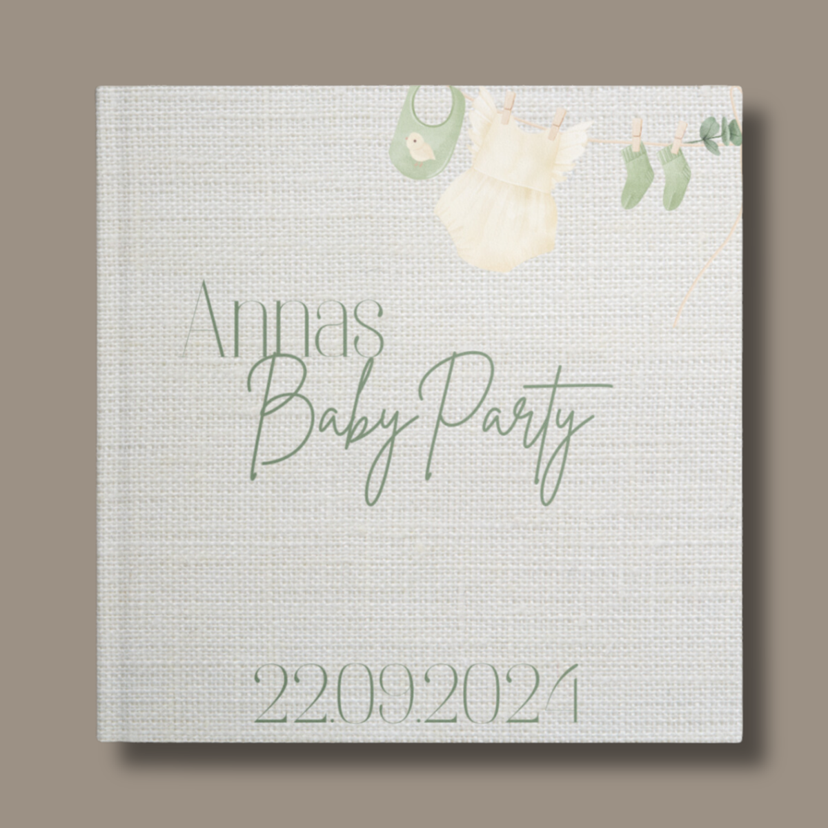 Personalisiertes Babyparty-Gästebuch mit individuellem Namen auf dem Cover