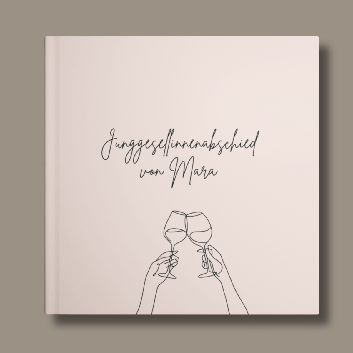 Personalisiertes Junggesellenabschied-Gästebuch in Hellrosa mit zwei anstoßenden Weingläsern und Frauenhänden