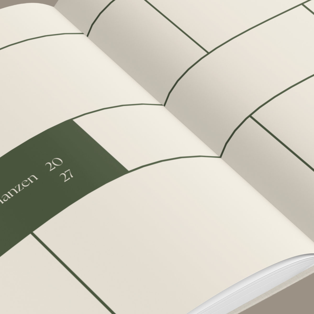 Mira Vision Book 2027 – Collage mit Einblicken in die Gestaltung und verschiedene Innenseiten
